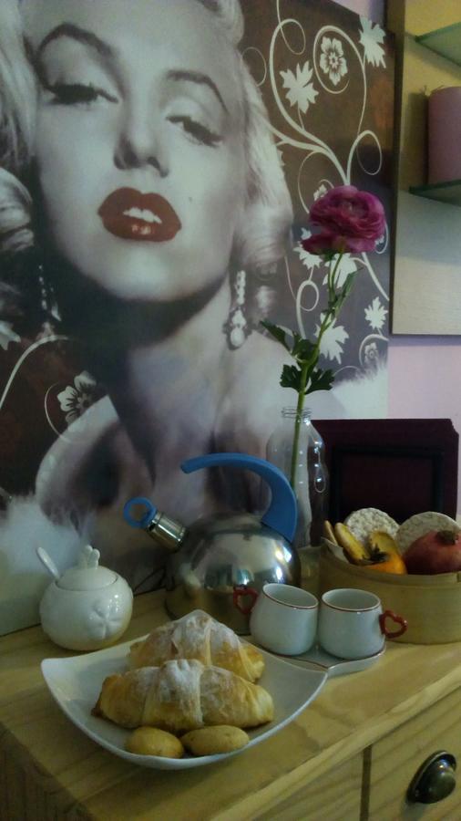 Charme&Chic Acomodação com café da manhã Trieste Exterior foto